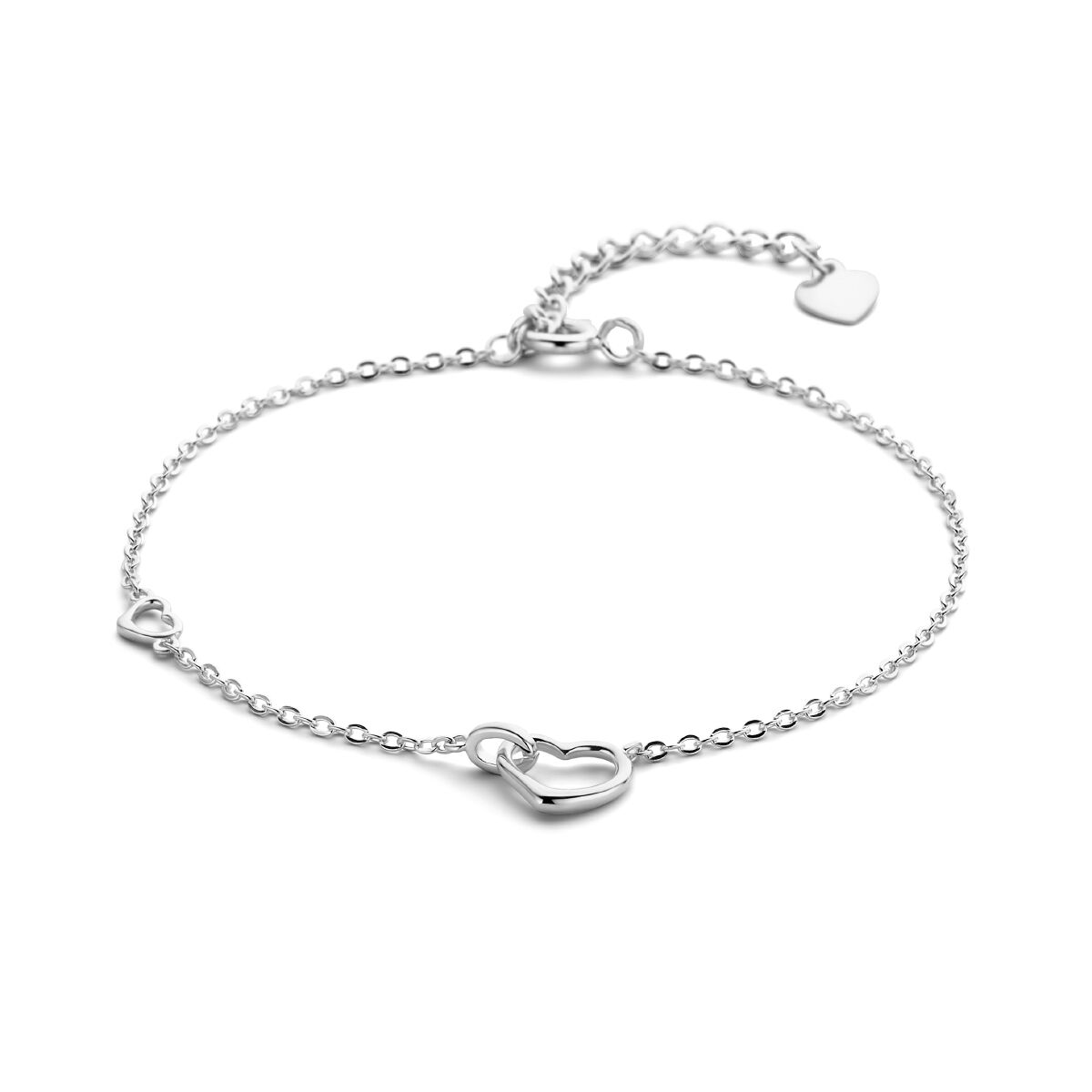Bracciale in argento rodiato con charm a forma di cuore e catena regolabile.