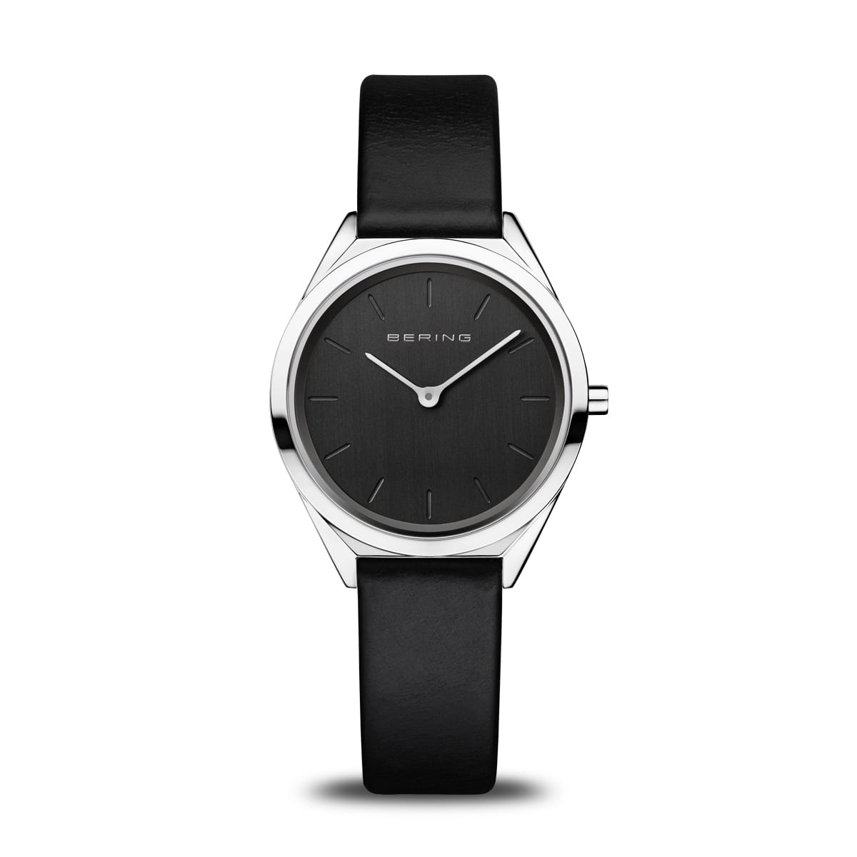 Orologio da donna con quadrante nero, cassa argentata e cinturino in pelle nera.