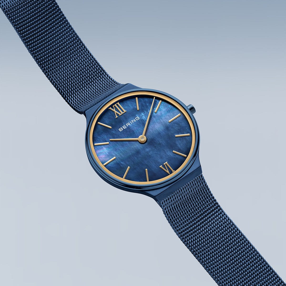 bering orologio da donna quadrante blu 18434-397
