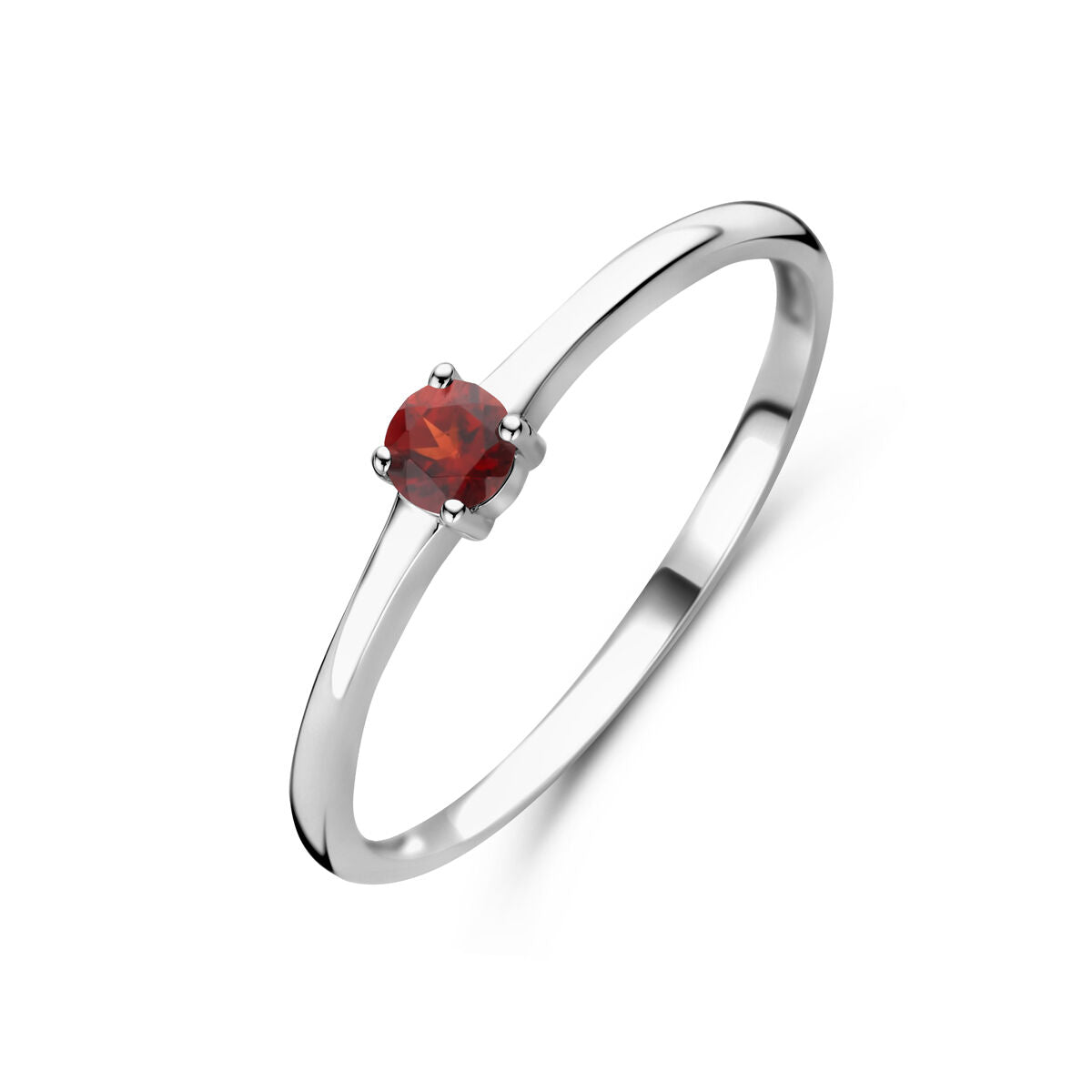 anello in argento rodiato con pietra di nascita granato di gennaio