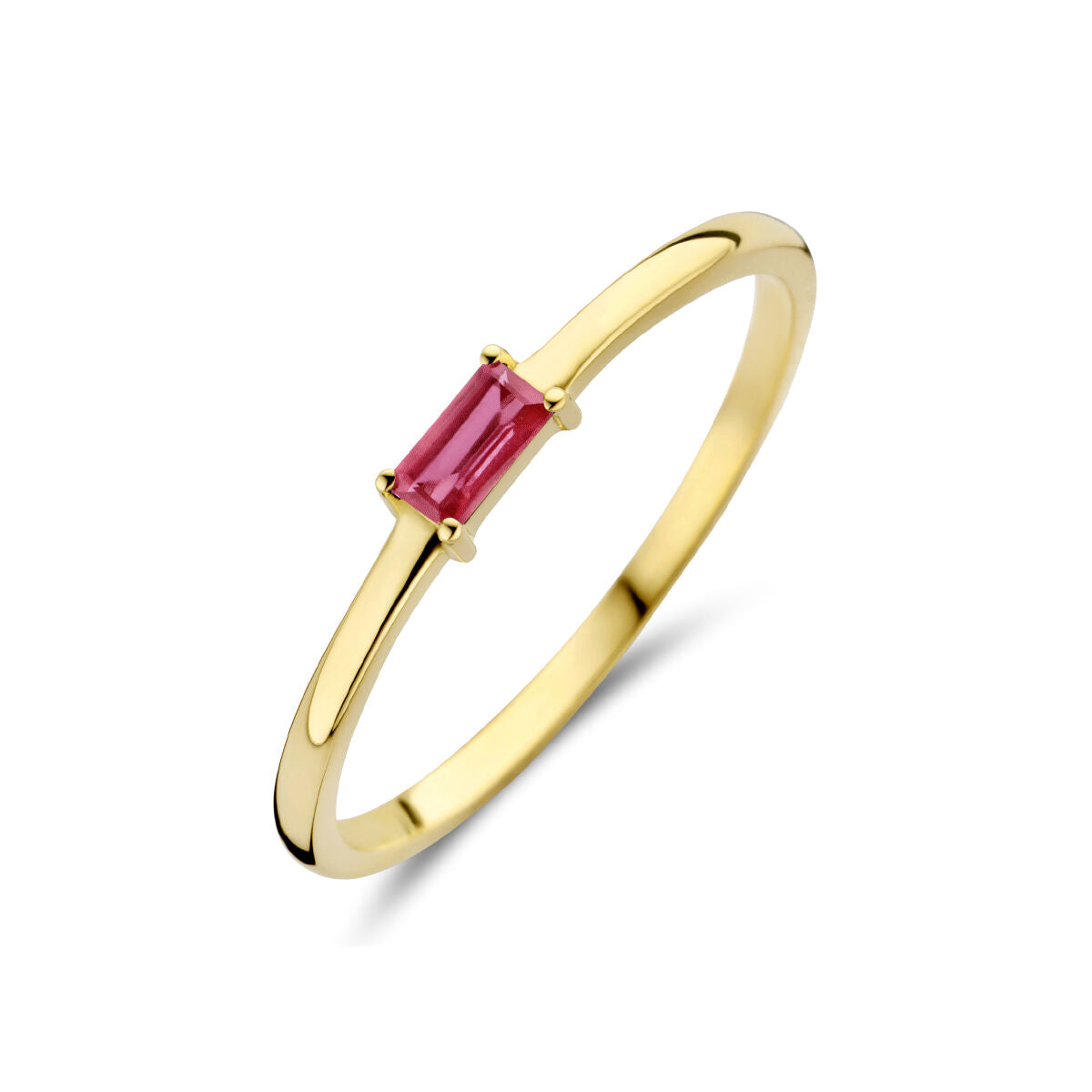 Anello in oro giallo 14K con pietra di nascita rubino, forma rettangolare.