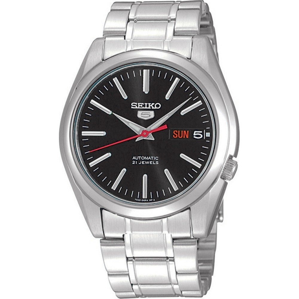 Orologio da uomo Seiko con cassa in acciaio inox, quadrante nero e bracciale argentato, indicazione giorno e data.