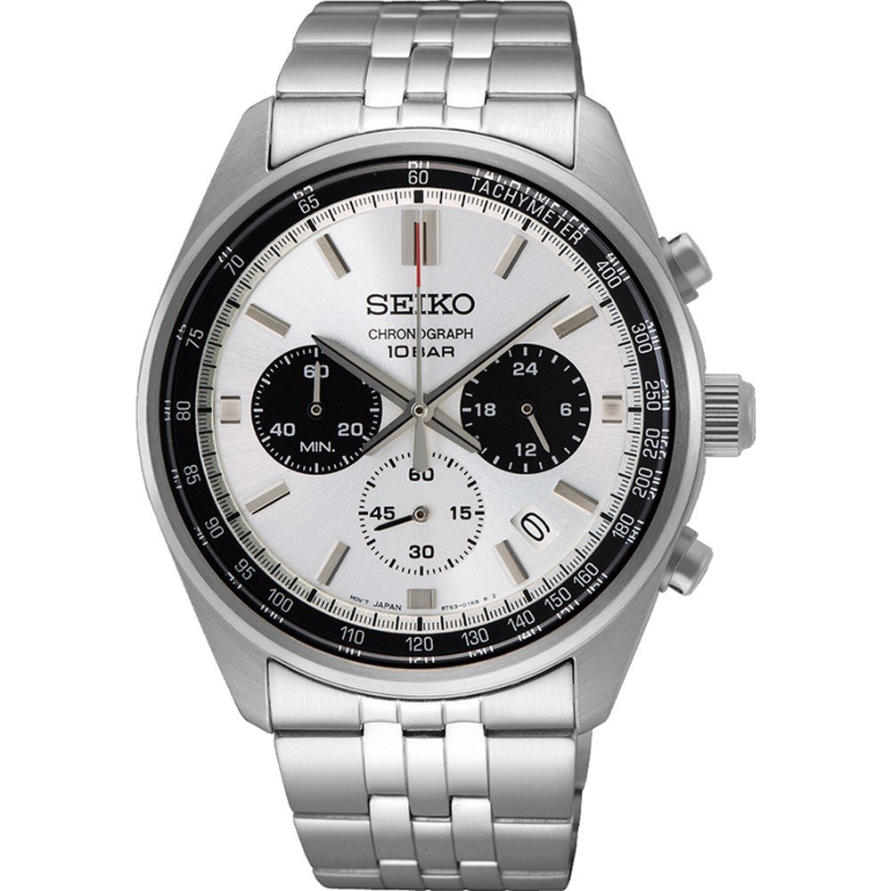 Het Seiko heren horloge SSB425P1 heeft een chronograaf design met een roestvrijstalen kast en band, zilveren wijzerplaat met drie subdials, zwarte en zilveren markeringen, tachymeterschaal, zwarte wijzers en twee zijknoppen.