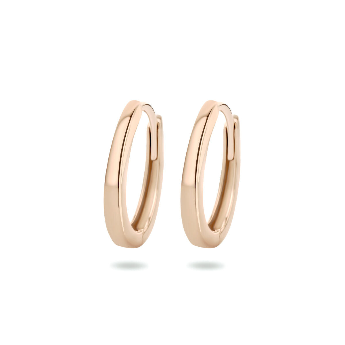 Orecchini alla creola in oro rosa 14K con finitura liscia e design semplice.