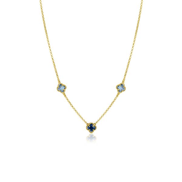 Collana in oro con tre pendenti floreali, due blu e uno blu scuro, lunghezza 42-45 cm.