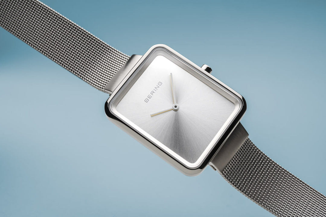 Bering dames horloge zilveren wijzerplaat - 14528-000