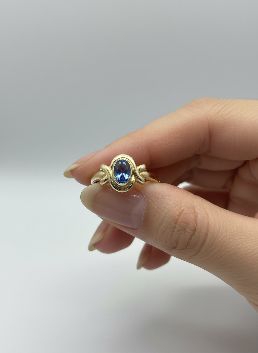 Anello vintage in oro 14k con topazio 1gr