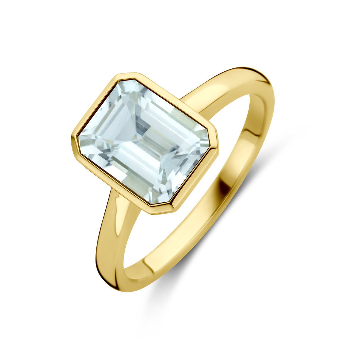 Anello in oro giallo 14K con acquamarina rettangolare.