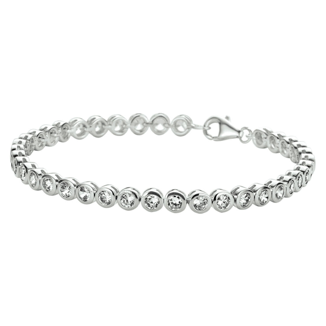 Bracciale tennis in argento con zirconi da 4 mm.