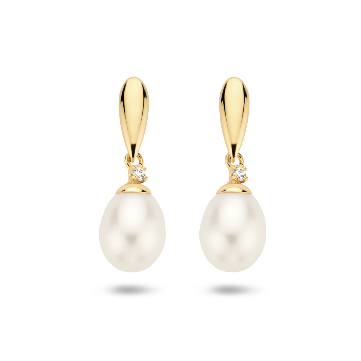 Orecchini in oro giallo 14K con perla e zirconi, forma a goccia.