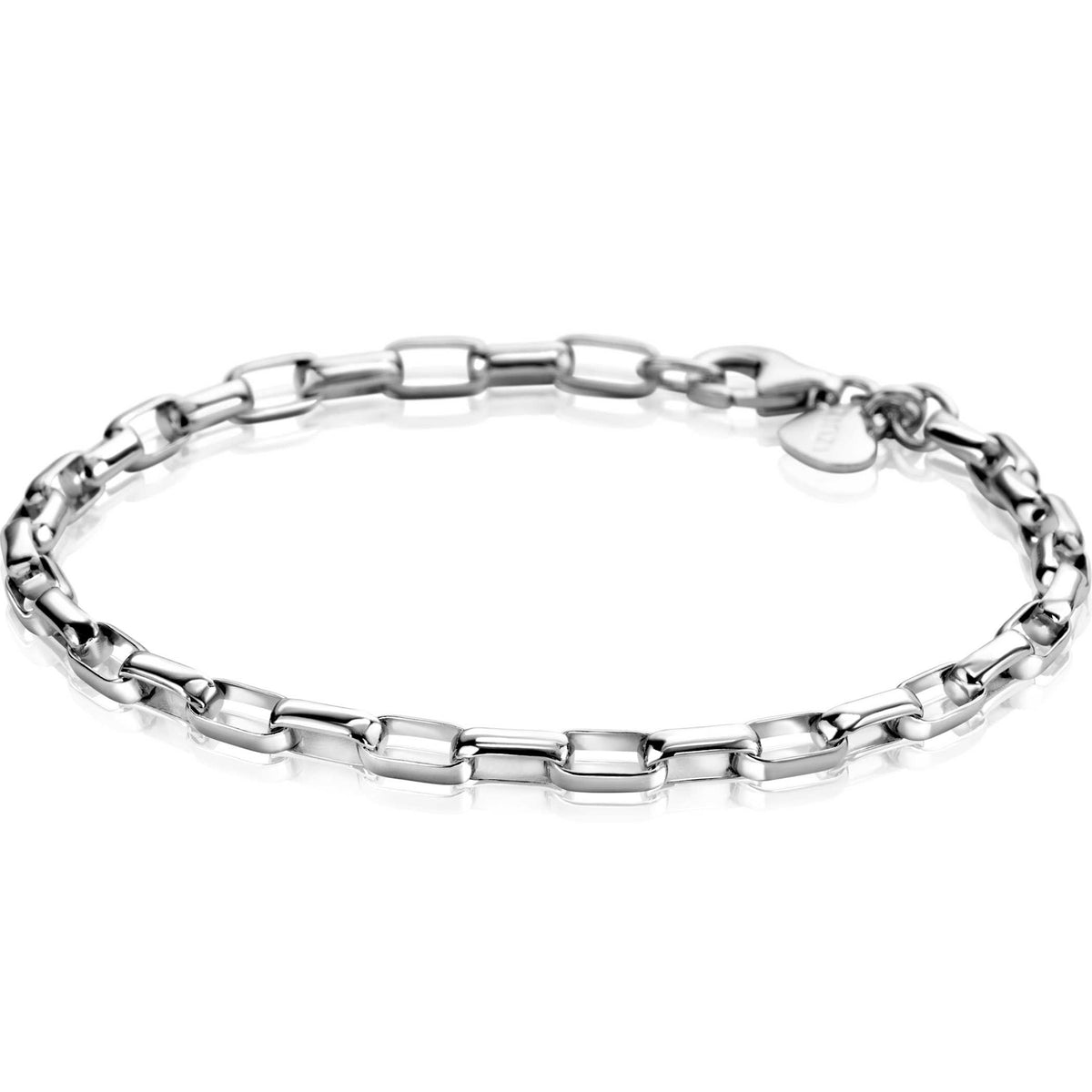 Bracciale in argento con maglie ovali e chiusura a moschettone.