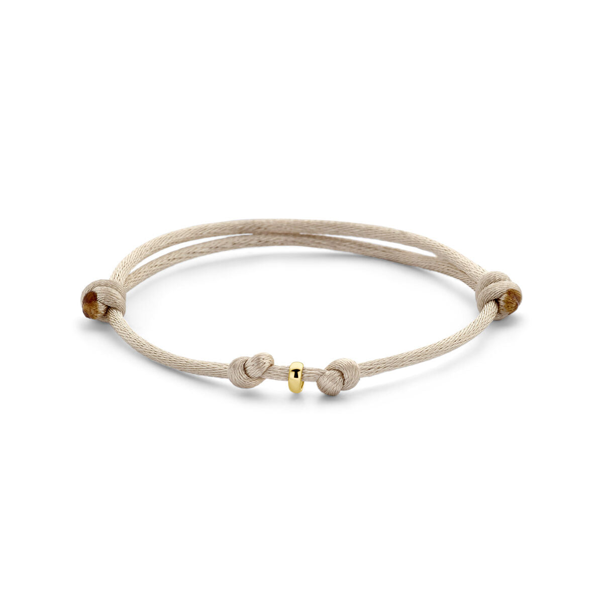 Bracciale in satin beige con dettagli in oro 14K, regolabile da 13 a 26 cm.
