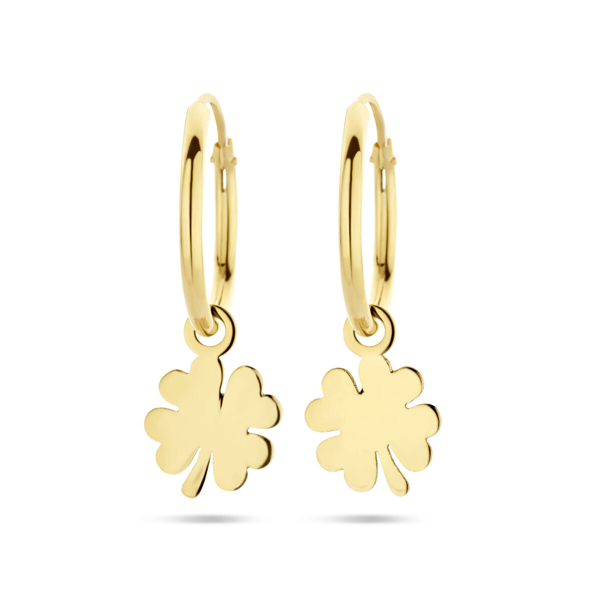 Orecchini alla creola in oro giallo 14K con ciondolo a forma di quadrifoglio.