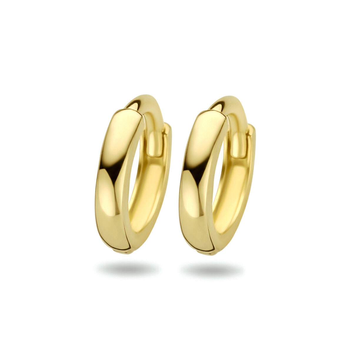 Orecchini alla creola in oro giallo 14K, forma liscia e lucida, diametro di 8 mm.