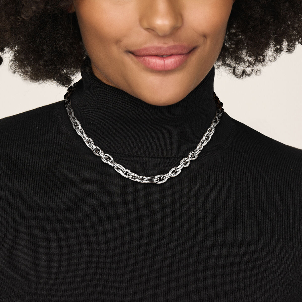 Collana in argento 925 rodiato con grandi maglie a filo