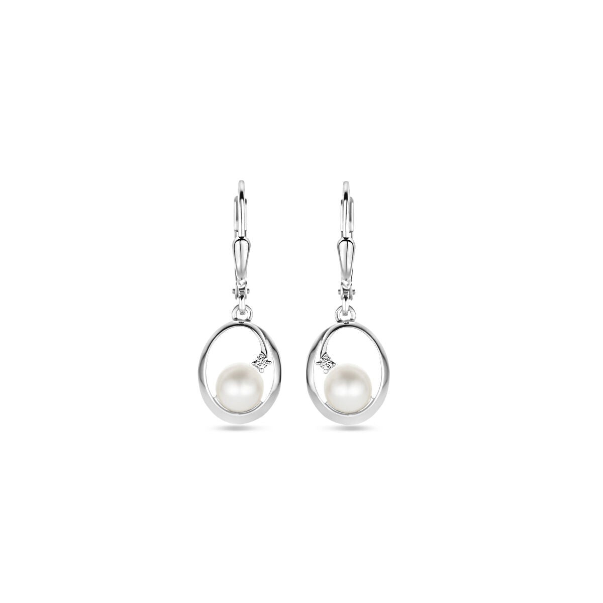 Ovaal zilveren oorhangers met gerhodineerde afwerking, parel en zirkonia, brisur haak van 27 mm.