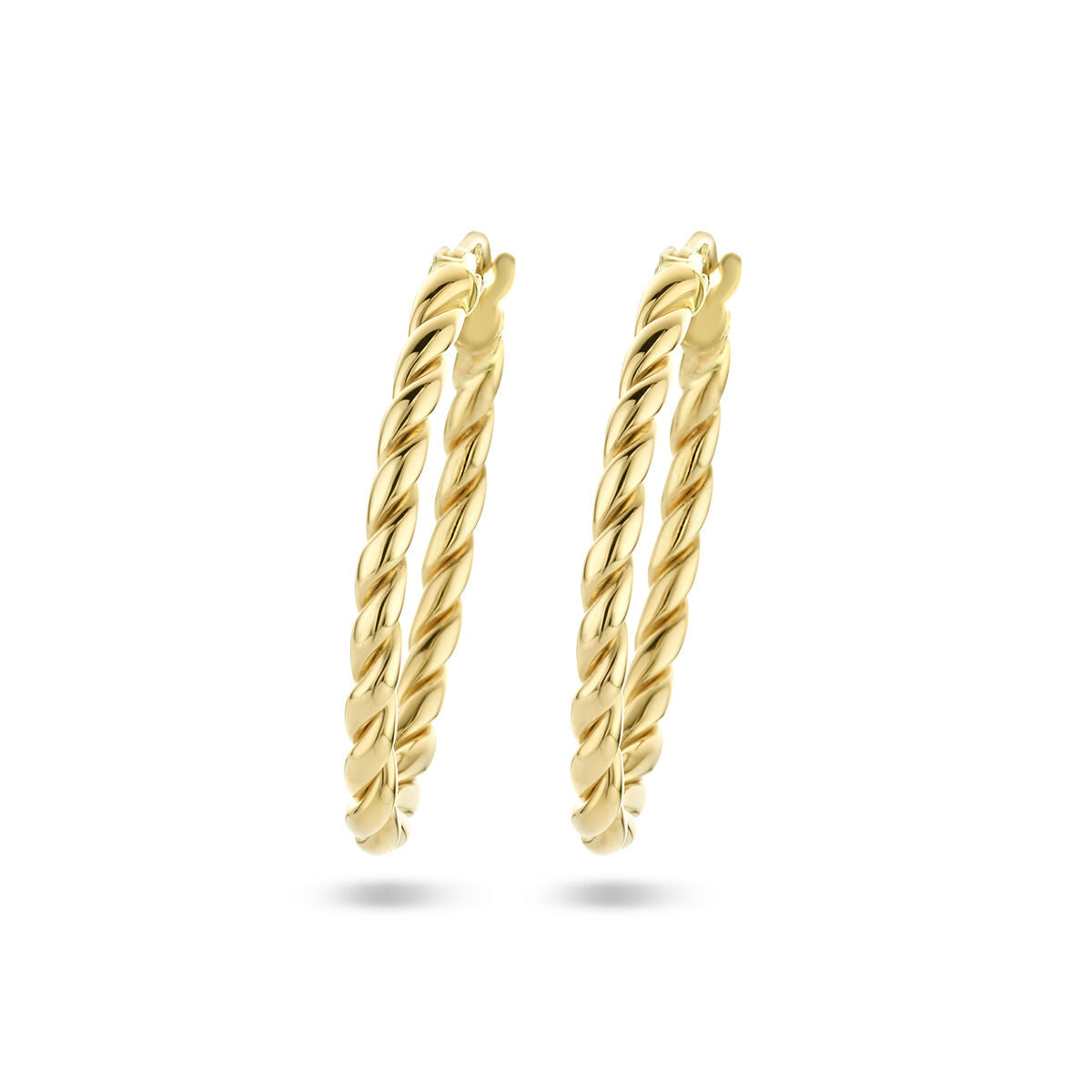 Orecchini alla creola in oro giallo 14K con design intrecciato.