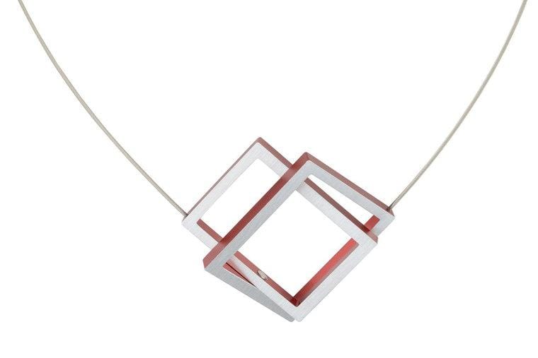 Collana due rettangoli intrecciati rosso C30R