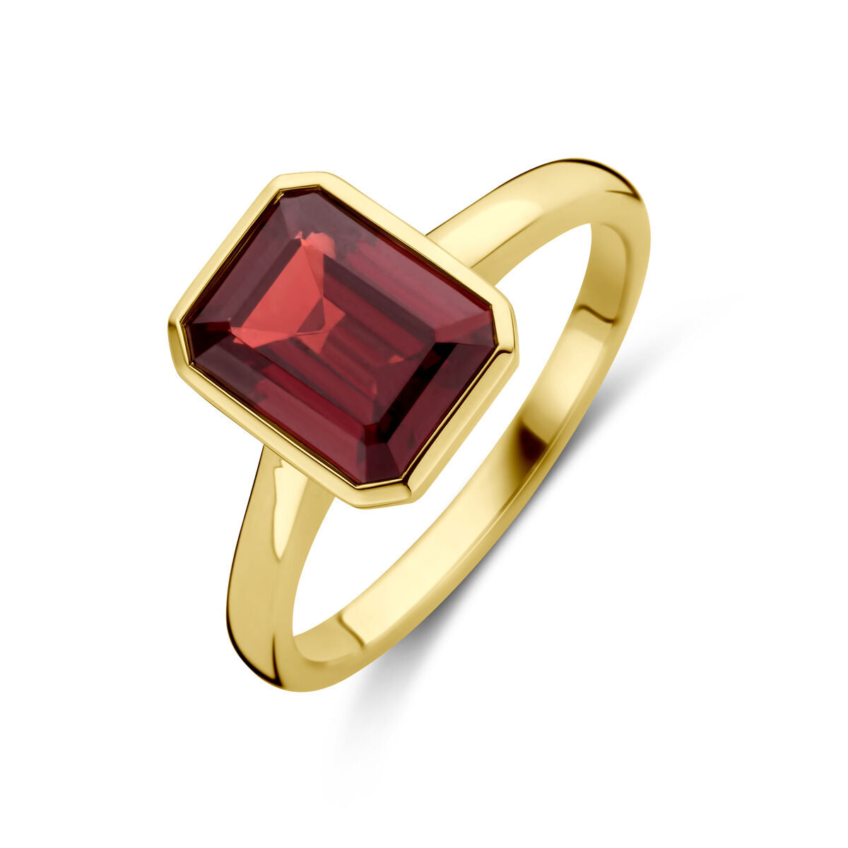 Anello in oro giallo 14K con pietra di granato rettangolare.