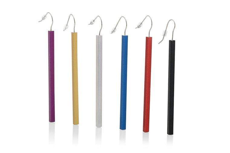 Orecchino pendente barrette lunghe nero O38Z