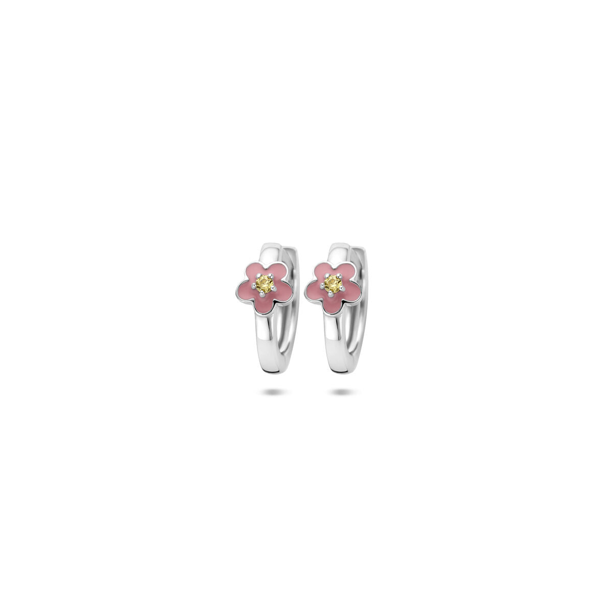 Orecchini alla creola in argento con fiore smaltato rosa e zircone giallo, dimensioni 12 x 4,5 mm.