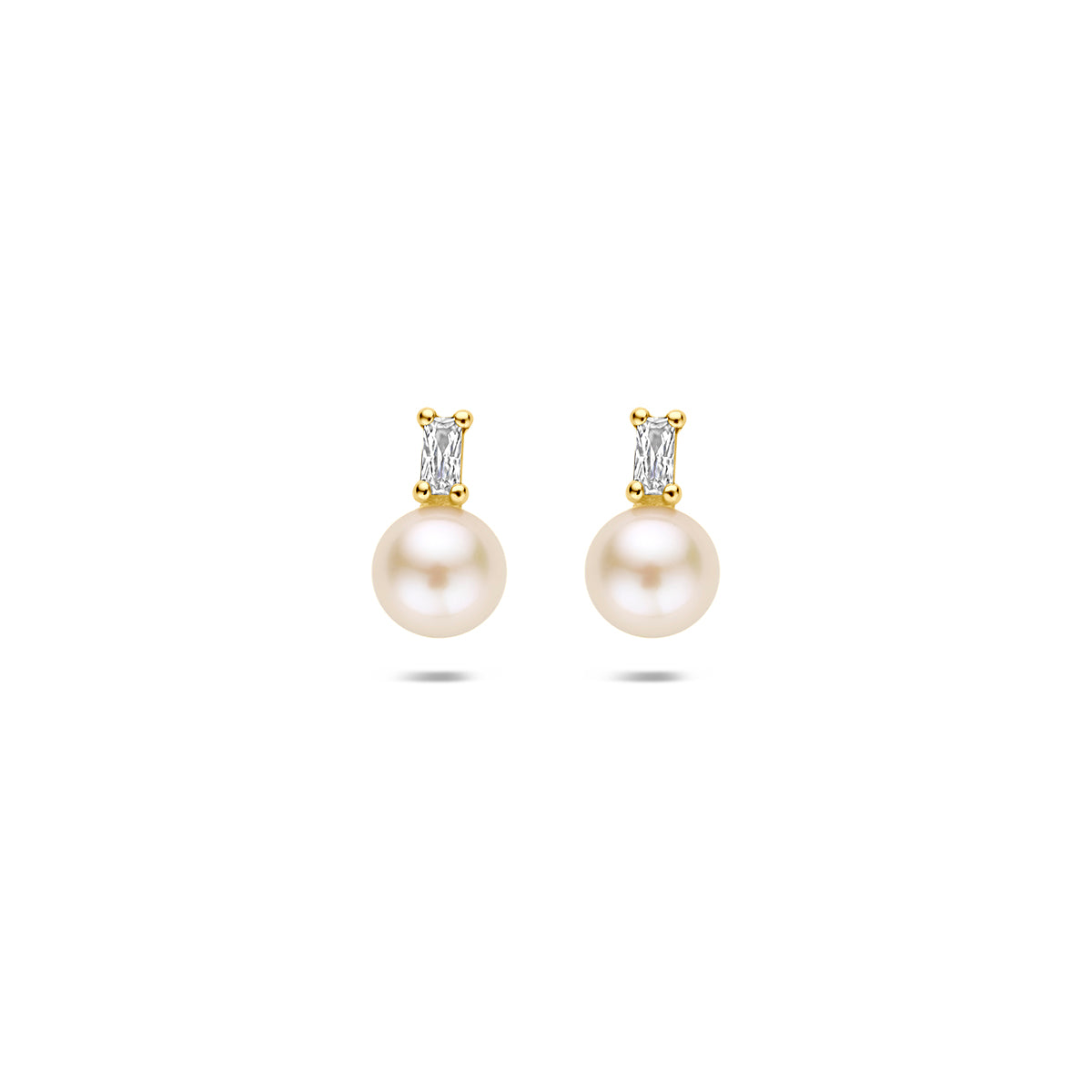 Orecchini in oro giallo 9k con perla e zircone, diametro 9 mm.