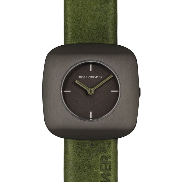 Orologio Rolf Cremer 508008 EDGE con cassa quadrata grigia e cinturino verde in pelle.