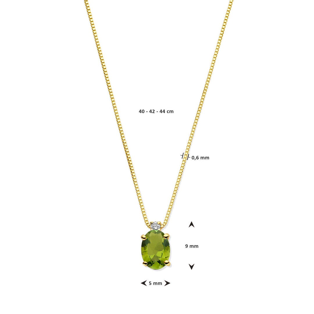 Van der Kooij Collectie collier toermalijn en diamant: 14K geelgouden ketting met groene toermalijn hanger (9x5 mm) en diamant 0.02ct H SI, verstelbaar op 40, 42 of 44 cm.