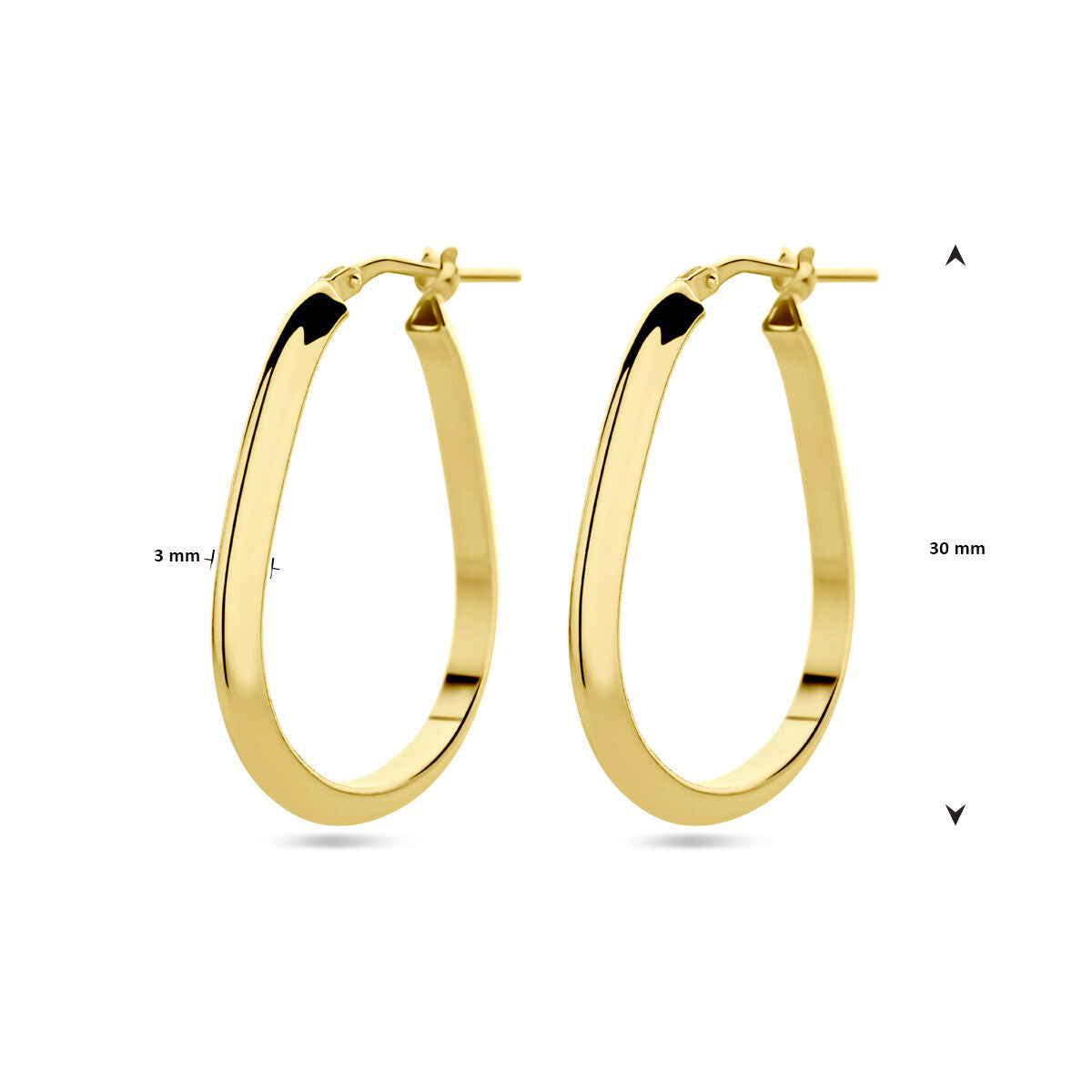 Een paar oorringen 1 micron zilver verguld (geel) van Van der Kooij Collectie, licht ovaal met 30 mm hoog en 3 mm breed, uitgestald op wit-een verfijnde toevoeging aan je dames sieraden collectie.