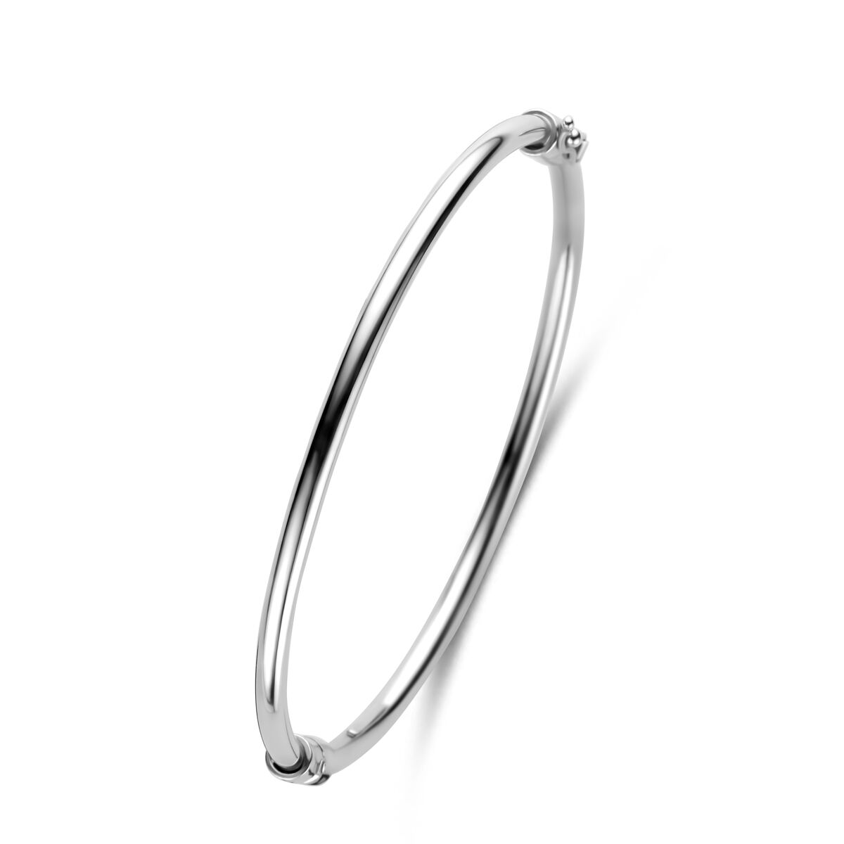 Zilveren gerhodineerde bangle armband met een strakke, minimalistische uitstraling.