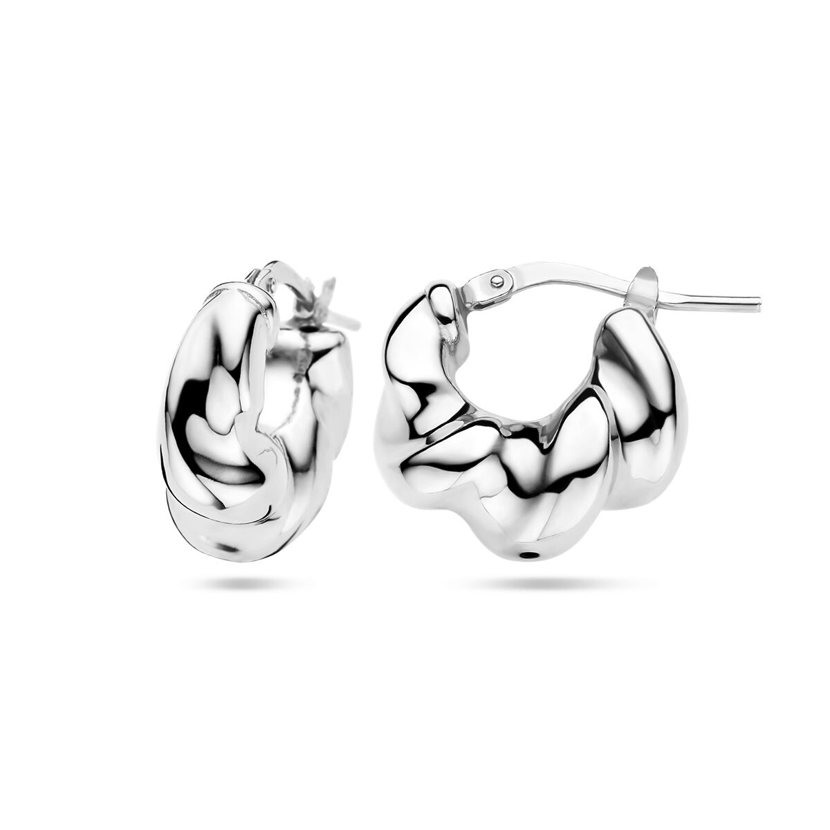 orecchini a cerchio in argento rodiato