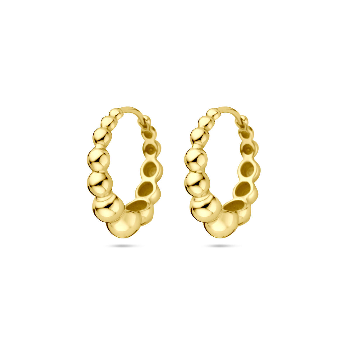 Klapoorringen van 1 micron zilver verguld in geel met een bolletjesdesign van verschillende groottes.