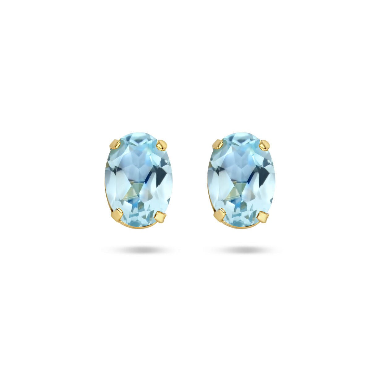 Orecchini in oro giallo 14K con topazio blu a forma ovale.