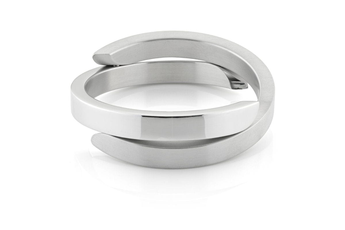 Bracciale in acciaio inox con design incrociato, finitura lucida e forma moderna.