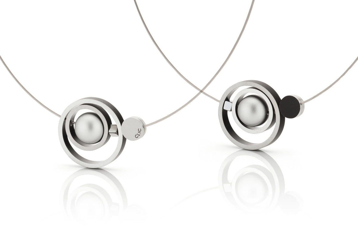 Collana Anelli Intrecciati Nero C187Z
