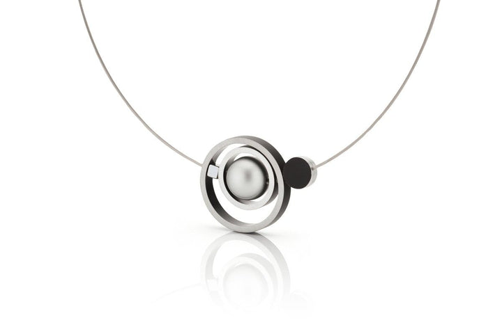 Collana Anelli Intrecciati Nera C187Z
