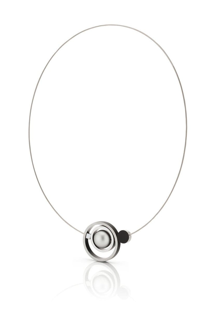 Collana Anelli Intrecciati Nera C187Z