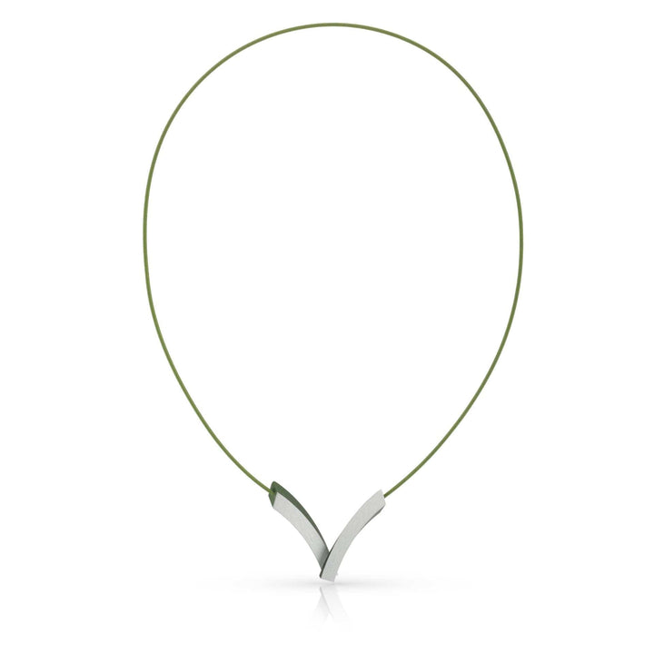 Collana archi a V sovrapposti verde C255GR