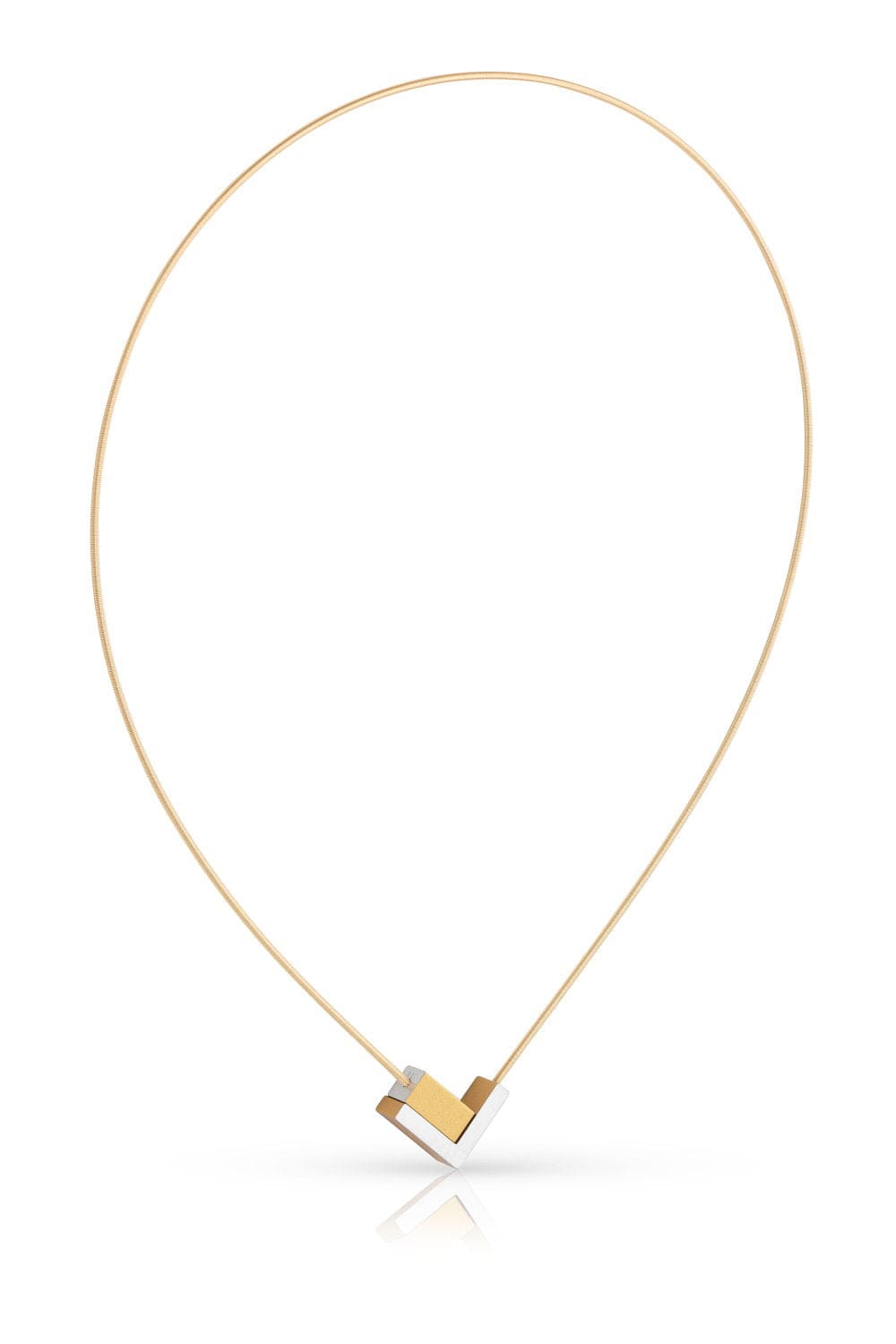 Collana con pendente a forma di V e rettangolo, color oro giallo.