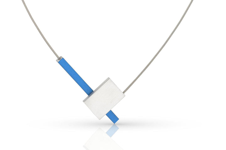 Collana a V con barretta C261B