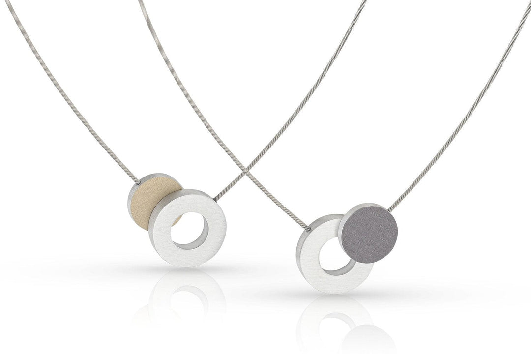 Collana con cerchietto colorato e un anello C265AG