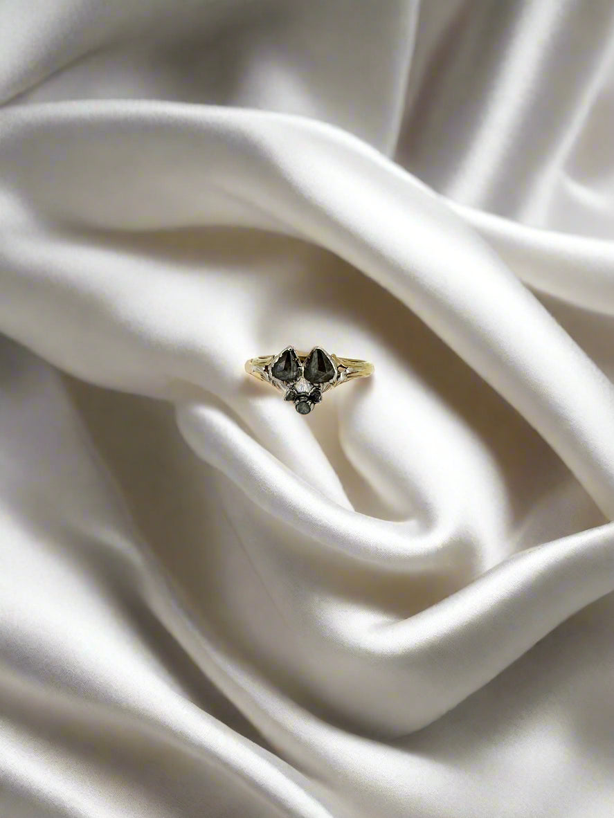 Anello vintage in oro giallo 14k con diamante, peso 3.0gr, design raffinato.