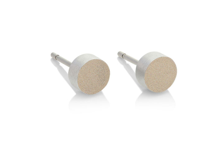 Orecchino a lobo piccolo rotondo color oro O36G