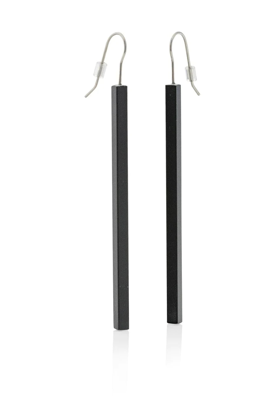 Orecchino pendente barrette lunghe nero O38Z