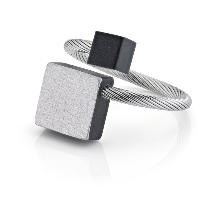 Anello quadrato e cubetto Nero fits most R7Z