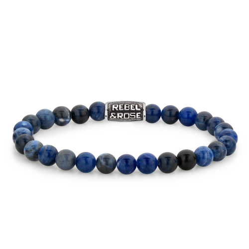 Bracciale da uomo in pietre blu scuro di 6 mm con dettaglio in metallo argentato.