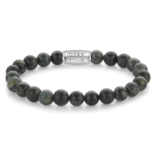 Bracciale da uomo con perle di 8 mm in pietra verde e nera, dettagli in metallo argentato.