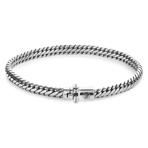 Bracciale in argento 925 con design a maglia rolò, chiusura elegante.