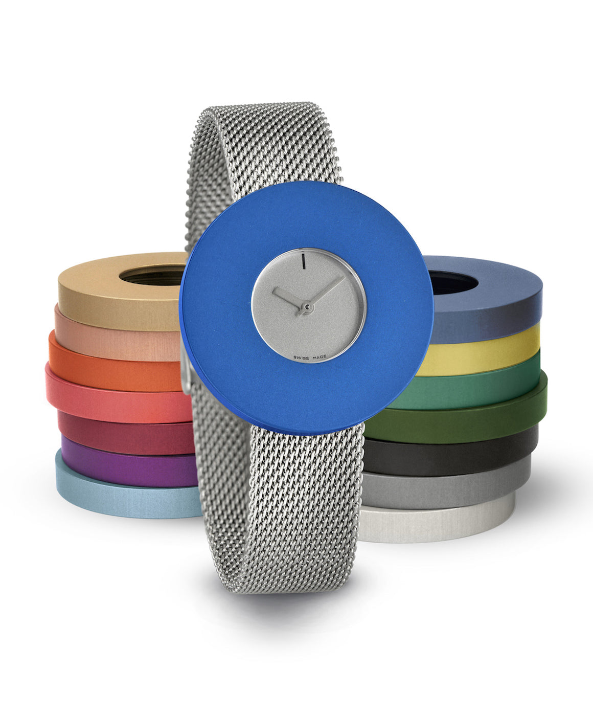 Orologio con quadrante blu e cassa in acciaio inossidabile, bracciale in maglia rolò.