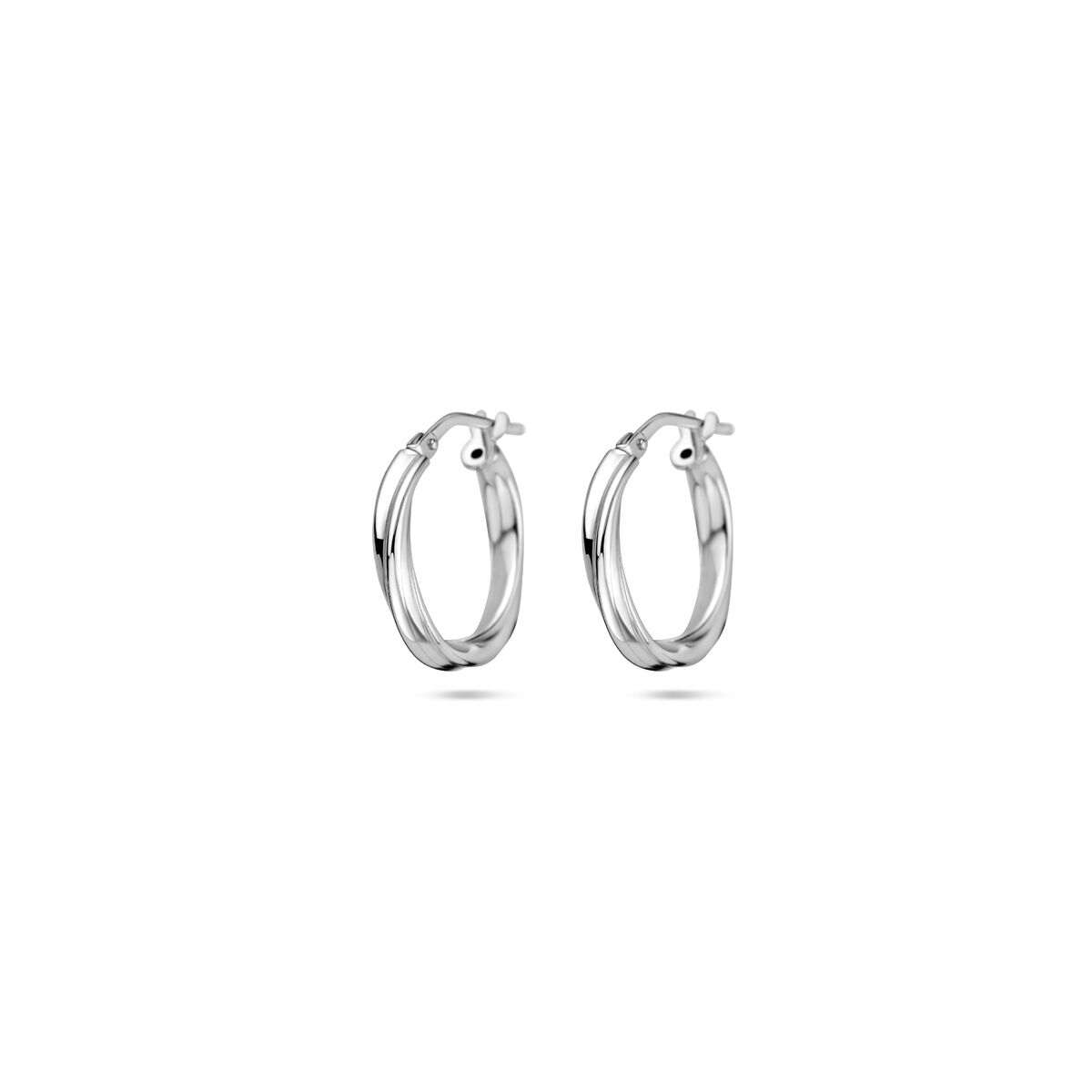 Orecchini alla creola in argento, con design intrecciato di 2,0 mm.